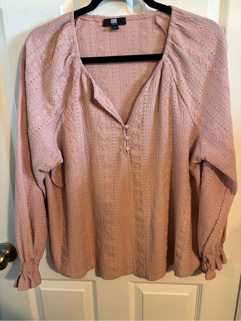 😍Frye Women's Pale  Pink Textured Peasant Blouse SZ Large